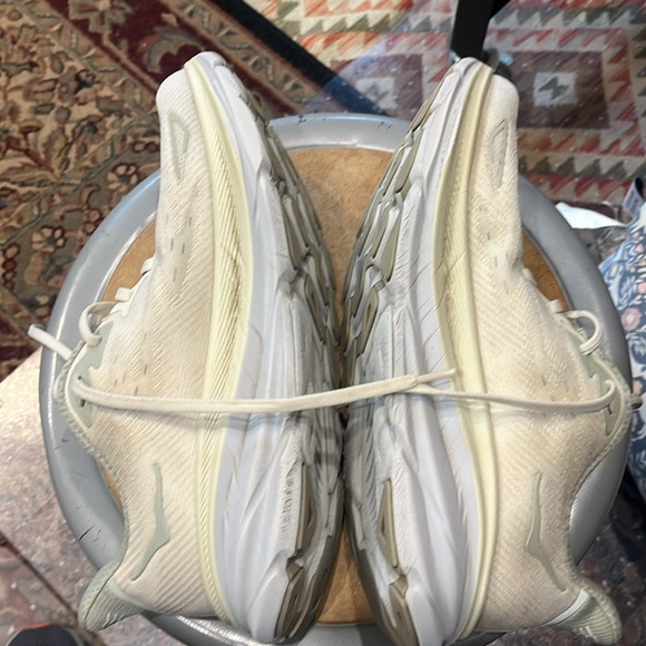 Hoka Clifton 9 - used - men’s 10.5 - 279 miles run on them - Picture 10 of 14